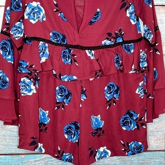 NWT Gianni Bini Boho Romper Size S Burgundy Blue Sheer Romantic Bell Sleeves - Picture 6 of 13